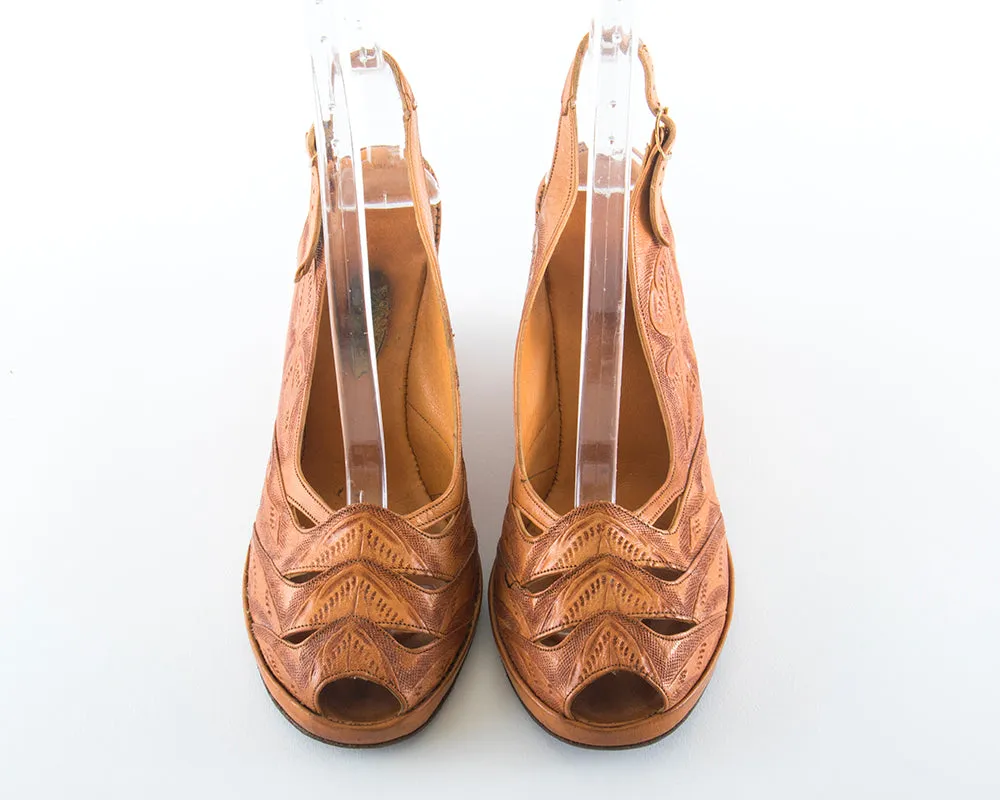 1940s 1950s Floral Tooled Leather Wedge Sandals | size 6