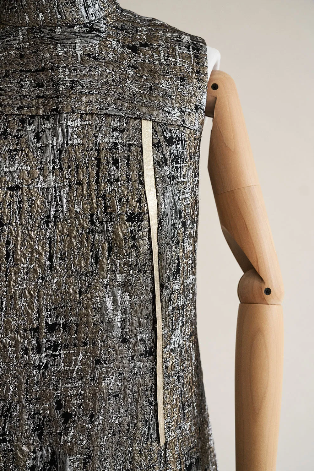 69-3 JOIE DE VIVRE Mini dress or blouse with standup collar