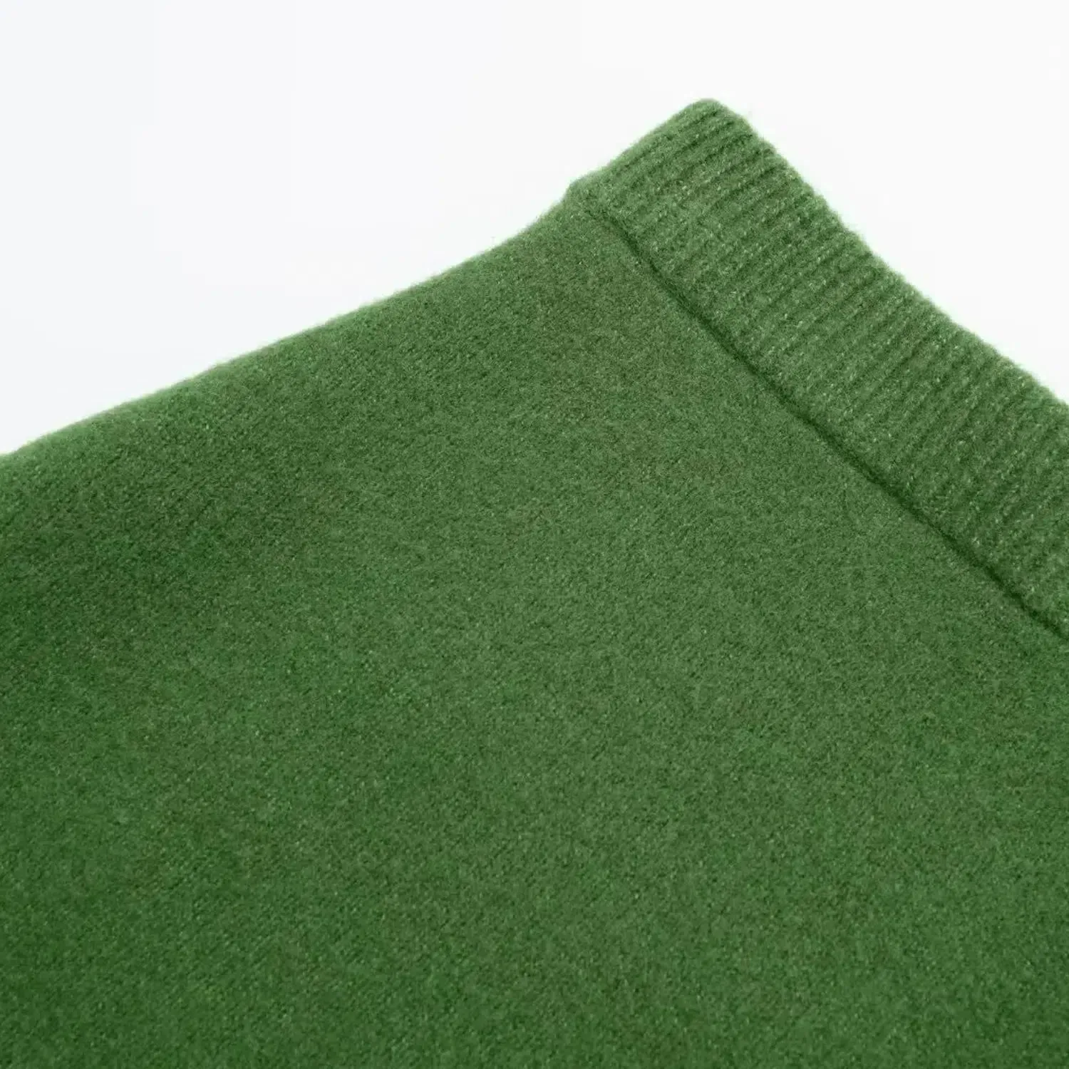 Atterraggio Set – Green – Sleek mini skirt