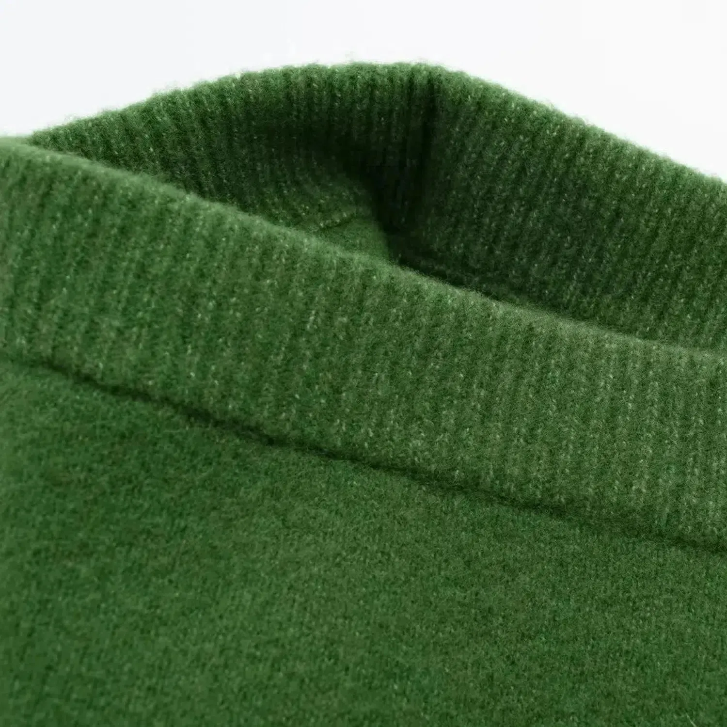 Atterraggio Set – Green – Sleek mini skirt