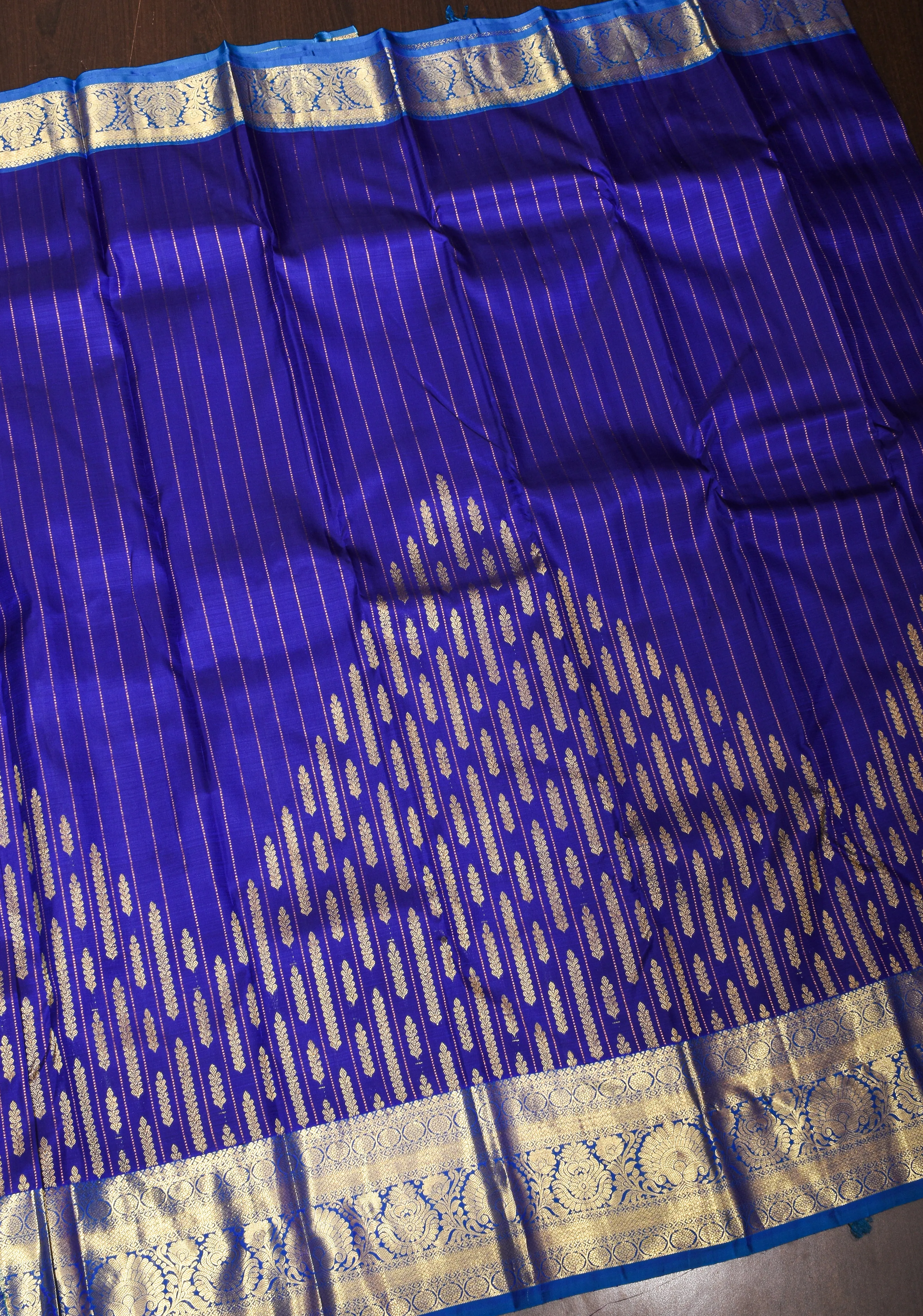 Blue Kanjivaram Silk Saree with geometric pattern and contrast zari border | SILK MARK CERTIFIED