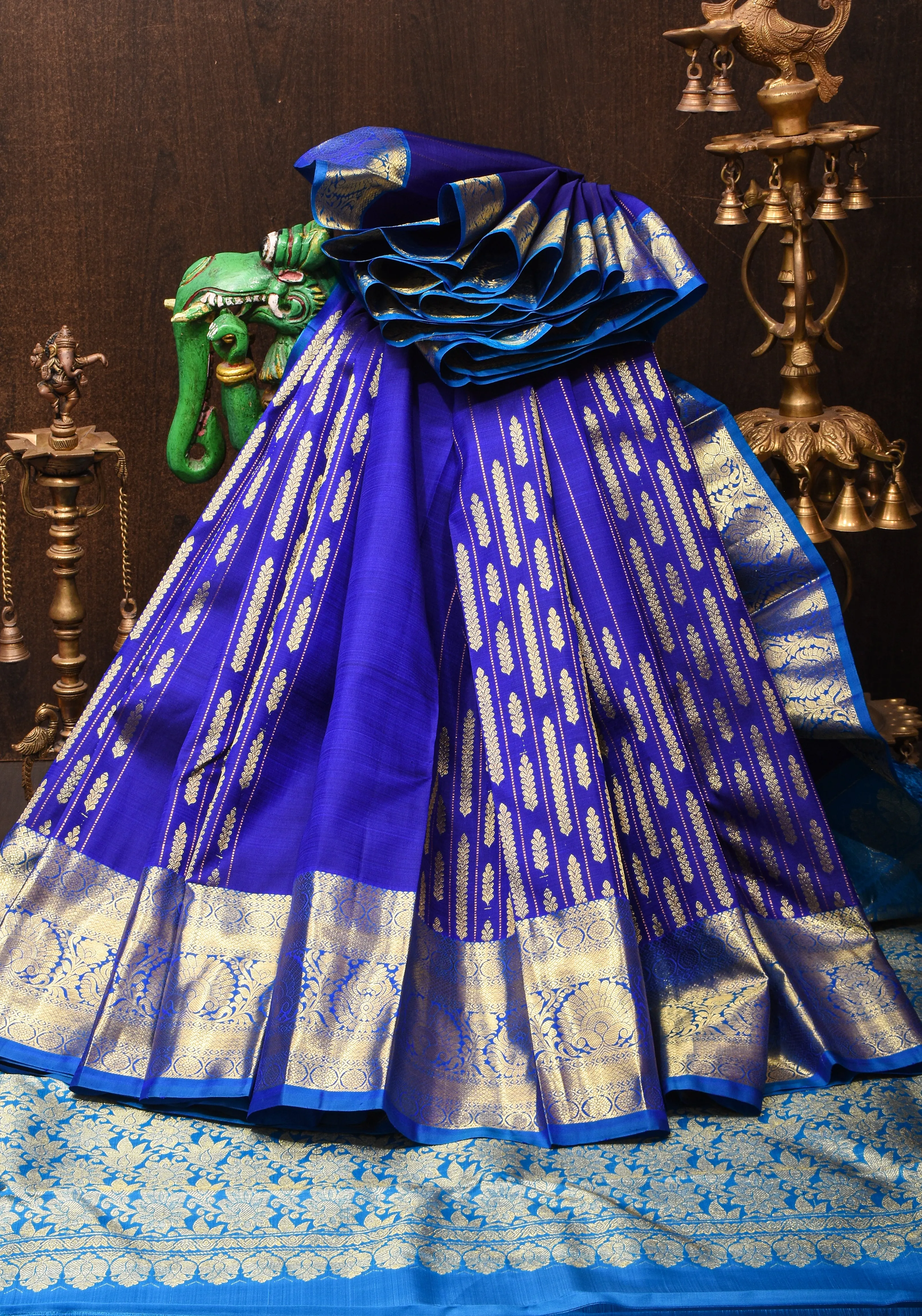 Blue Kanjivaram Silk Saree with geometric pattern and contrast zari border | SILK MARK CERTIFIED