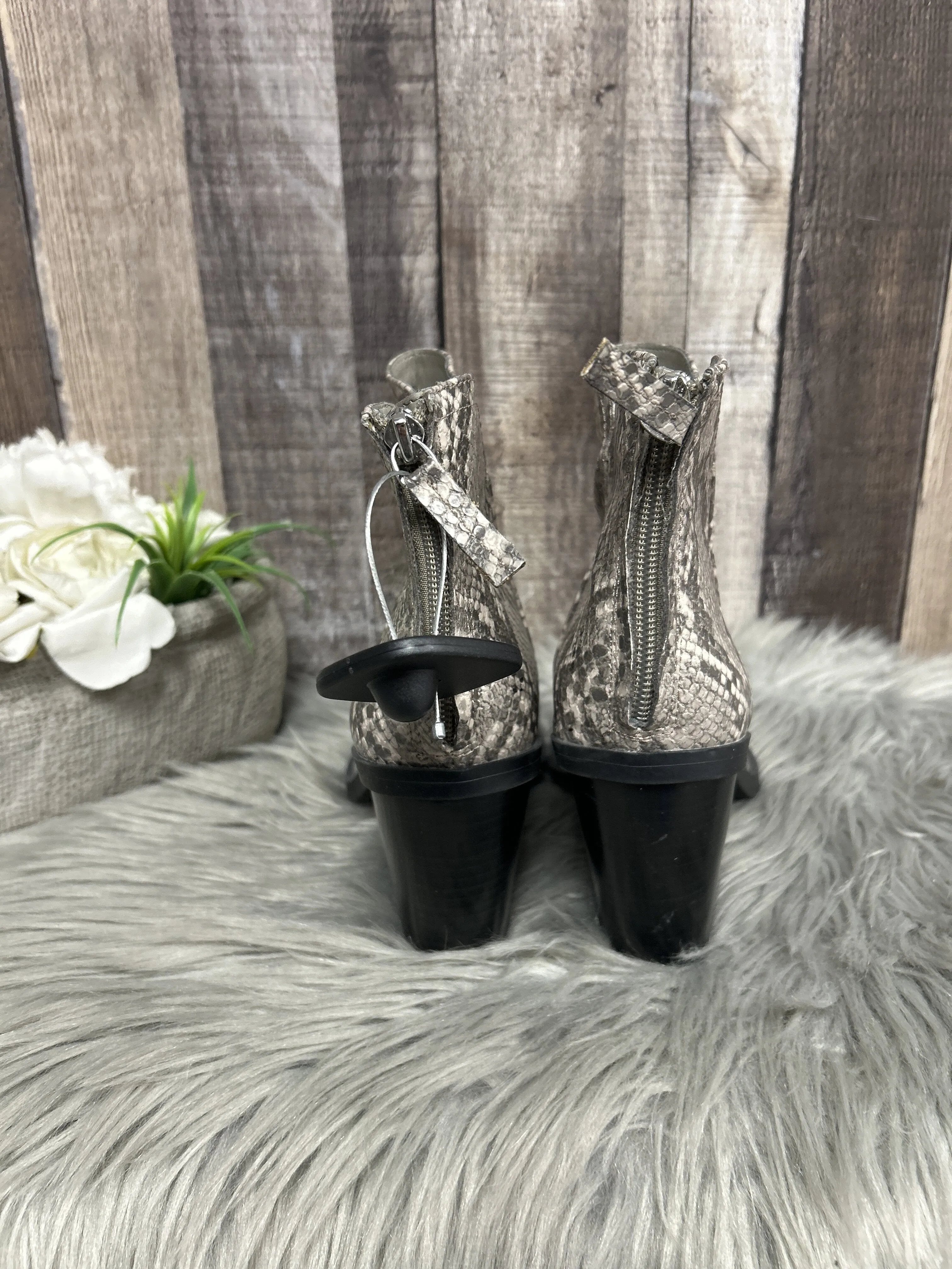 Boots Ankle Heels By 14th And Union  Size: 7