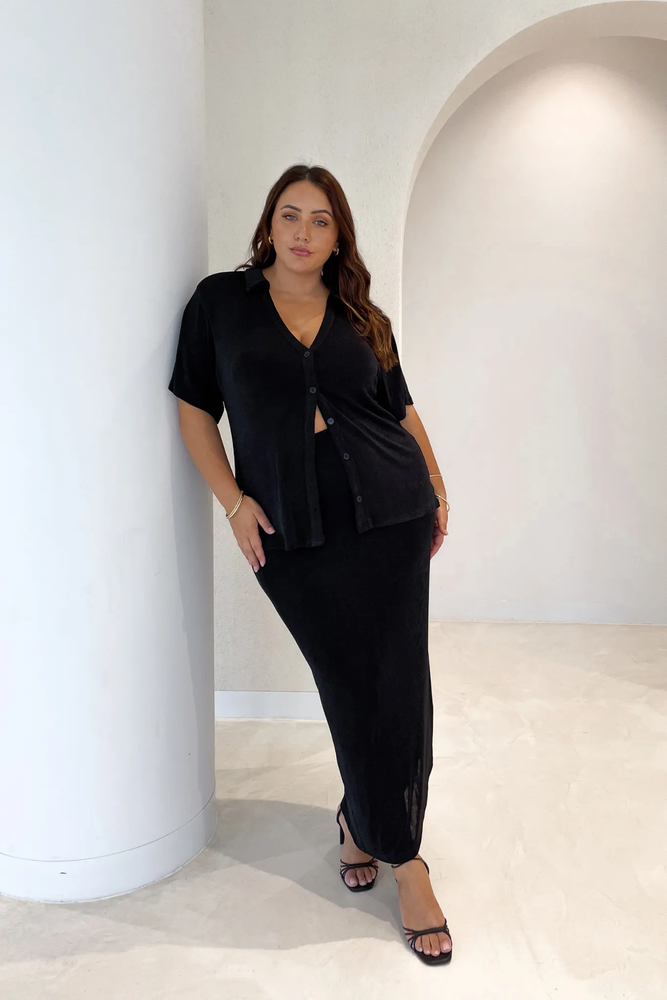 CHELSEA FULL LENGTH TOP BLACK