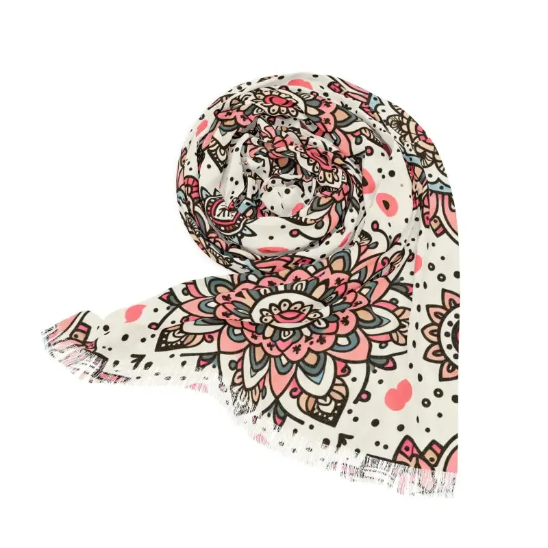 Dynamic Brand Stylish Geometric Print Scarf