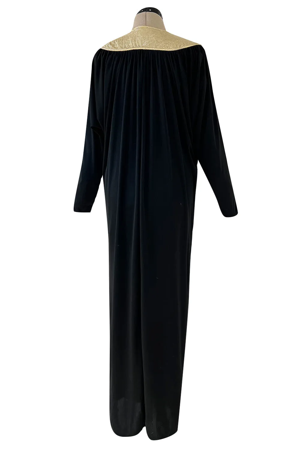 Easy to Wear 1980s Bill Tice Black Jersey Caftan Feel Dress w Gold Shoulder Detail