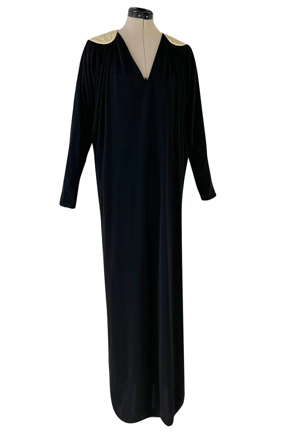 Easy to Wear 1980s Bill Tice Black Jersey Caftan Feel Dress w Gold Shoulder Detail