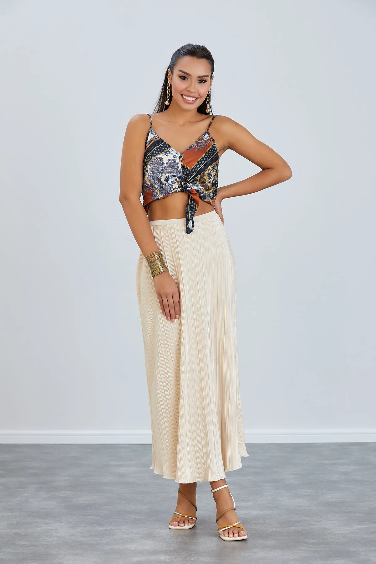 Elegant Pleat Midi Skirt in Soft Beige