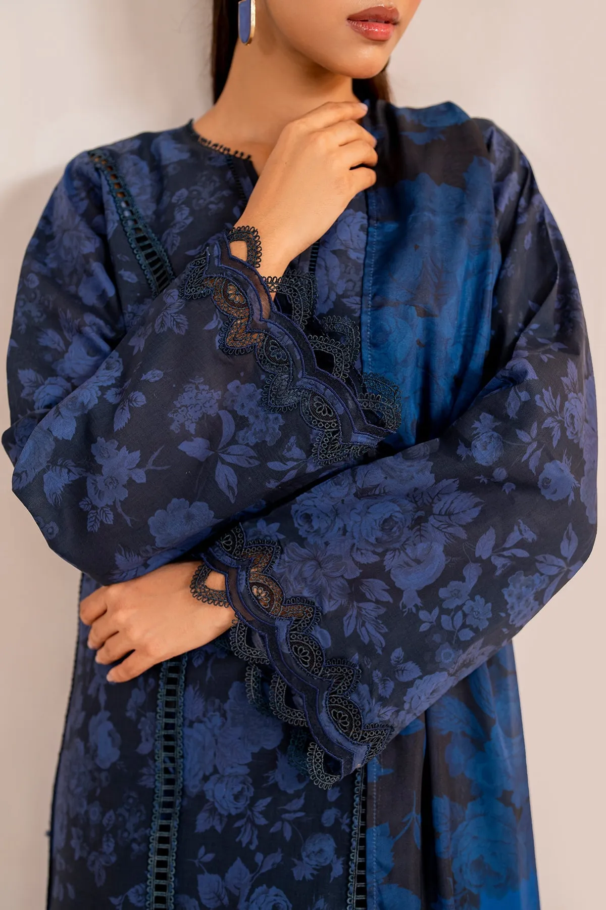 EMBROIDERED PRINTED LAWN SF-714