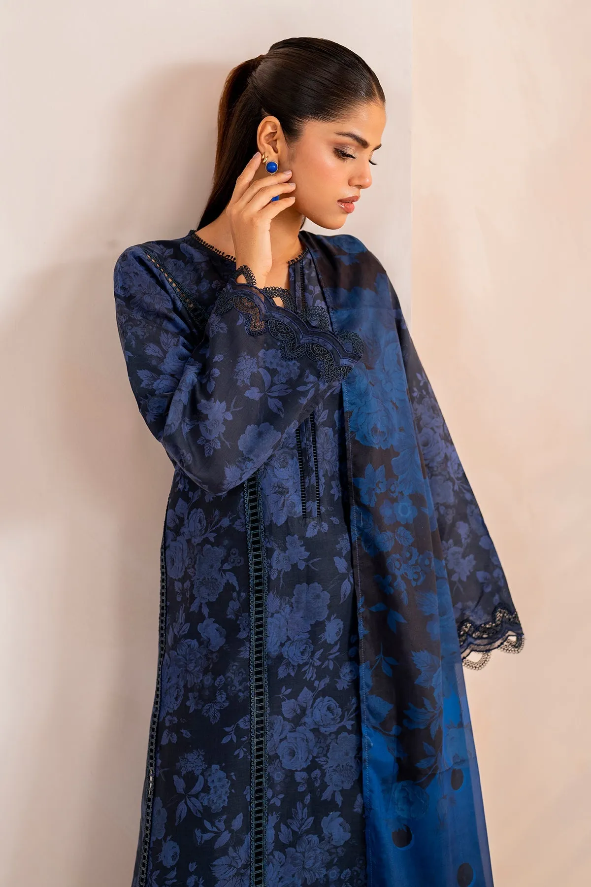 EMBROIDERED PRINTED LAWN SF-714