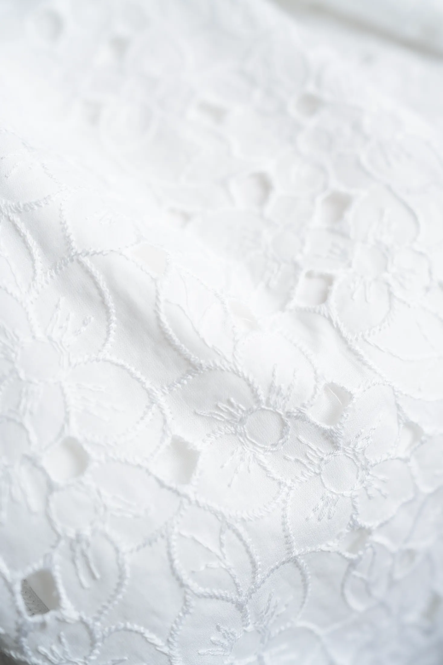 EPIGAEA WHITE FLORAL BRODERIE ANGLAISE COTTON-POPLIN PEPLUM BLOUSE