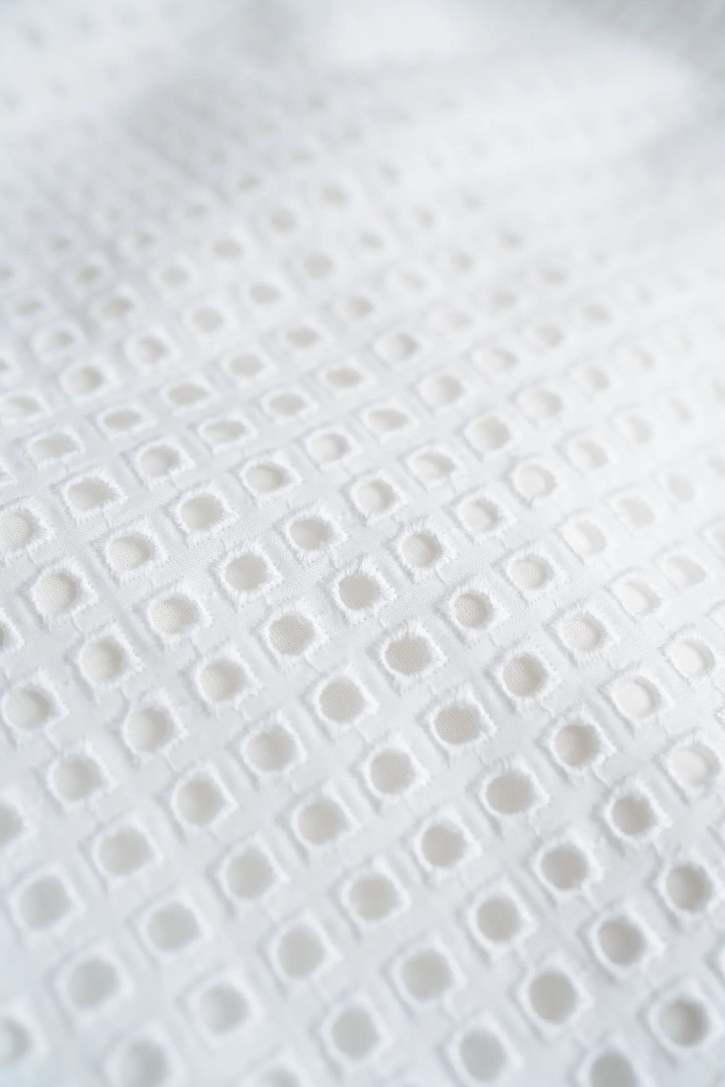 GAMBEYA WHITE SQUARE BRODERIE ANGLAISE COTTON-POPLIN HIGH WAIST SHORTS