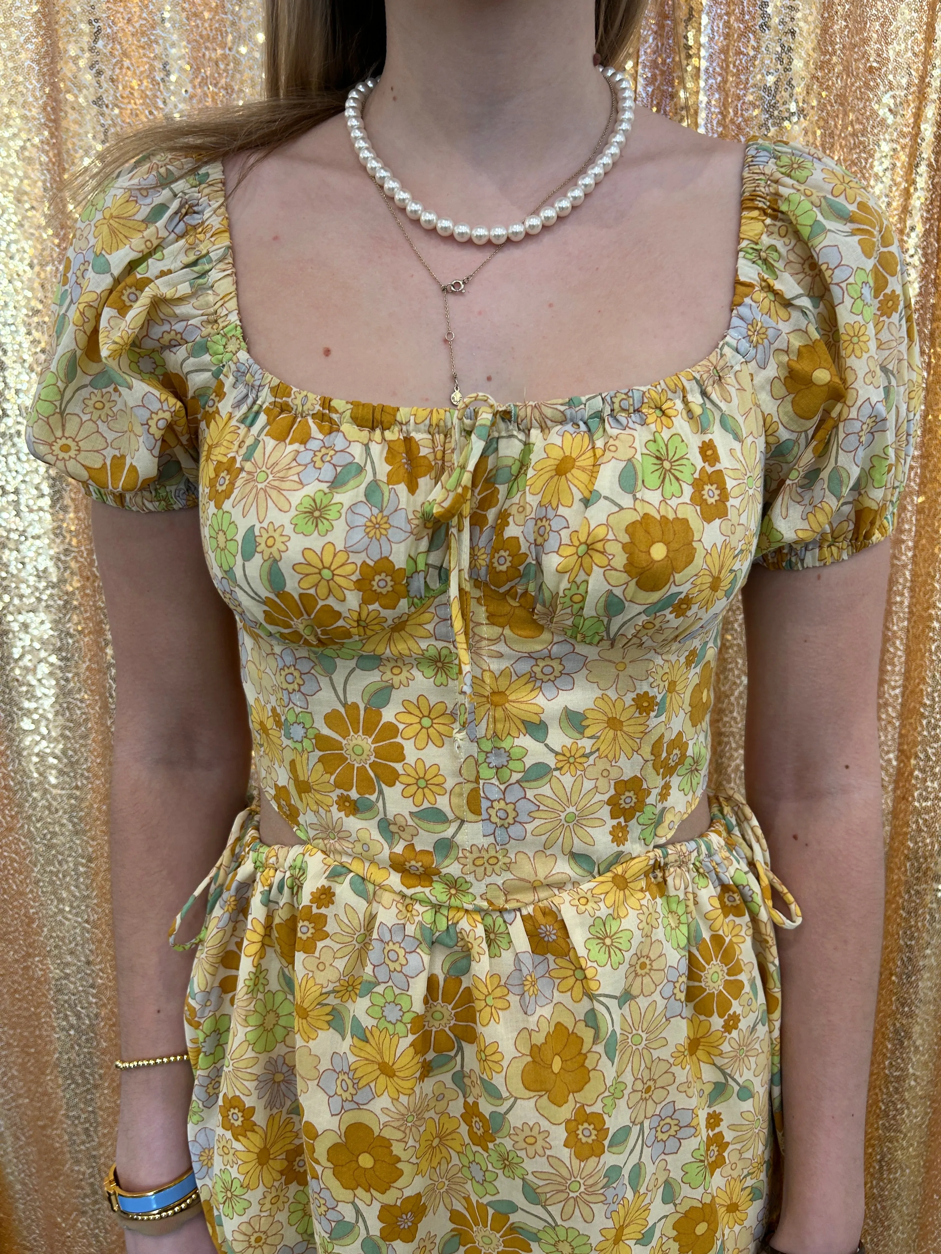 Garden party short sleeve gold floral mini dress