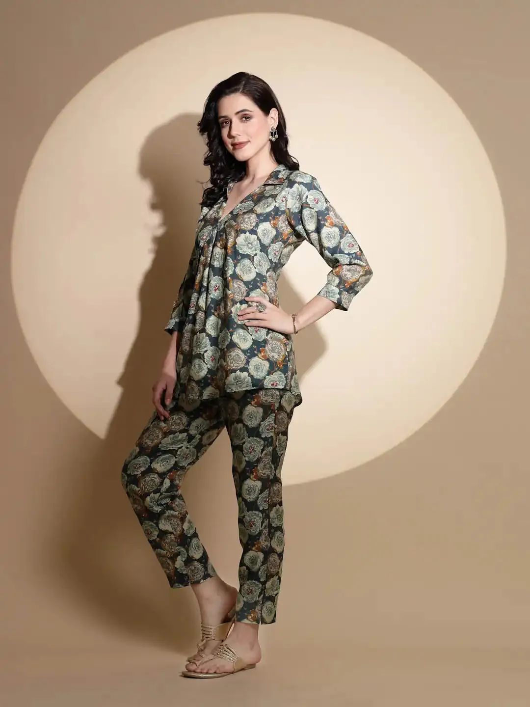 Green Floral Print Three Fourth Sleeve V-Neck Tunic Set