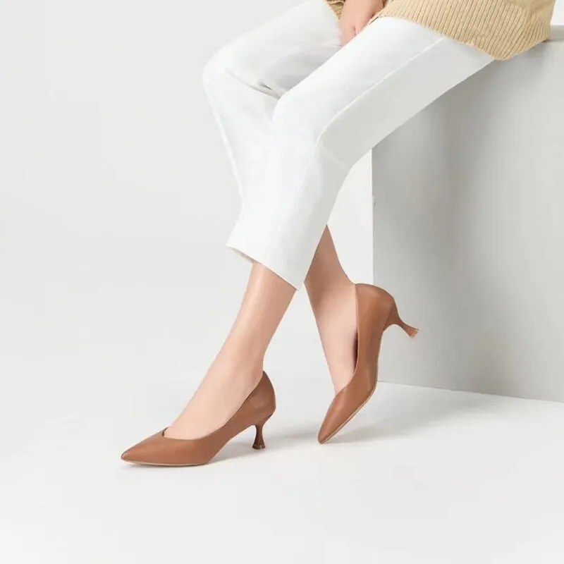 Handmade Leather Point Toe Pumps 6cm Kitty Heel In Brown/White/Black Fashion Style