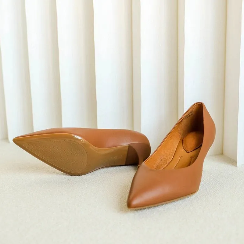 Handmade Leather Point Toe Pumps 6cm Kitty Heel In Brown/White/Black Fashion Style