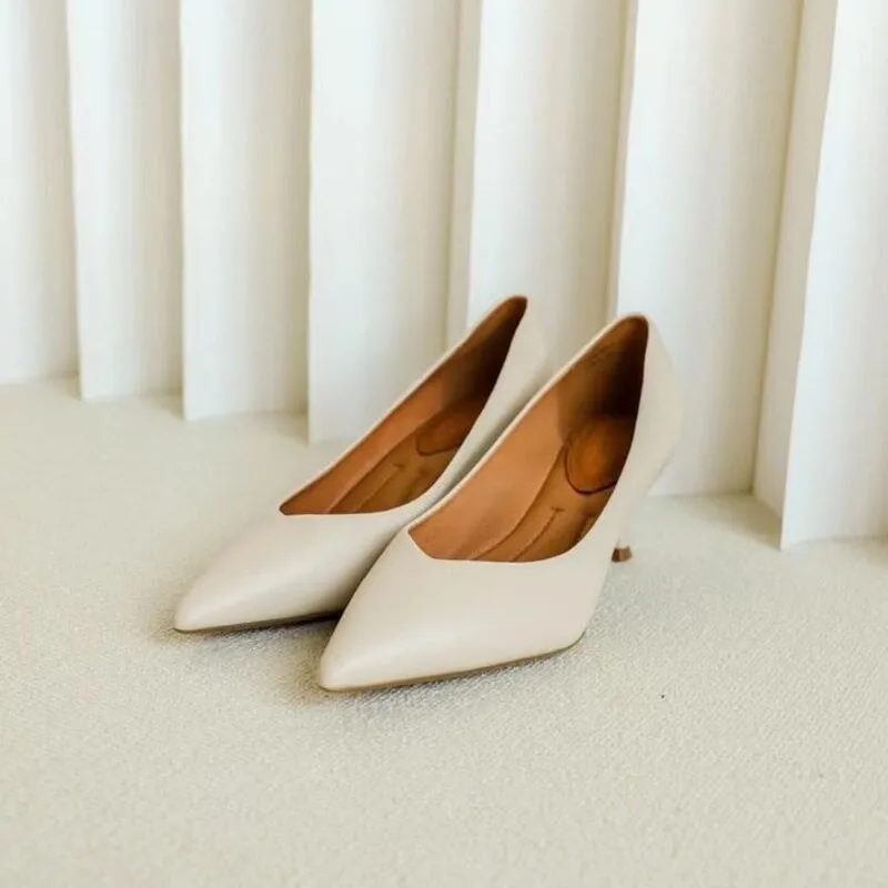 Handmade Leather Point Toe Pumps 6cm Kitty Heel In Brown/White/Black Fashion Style