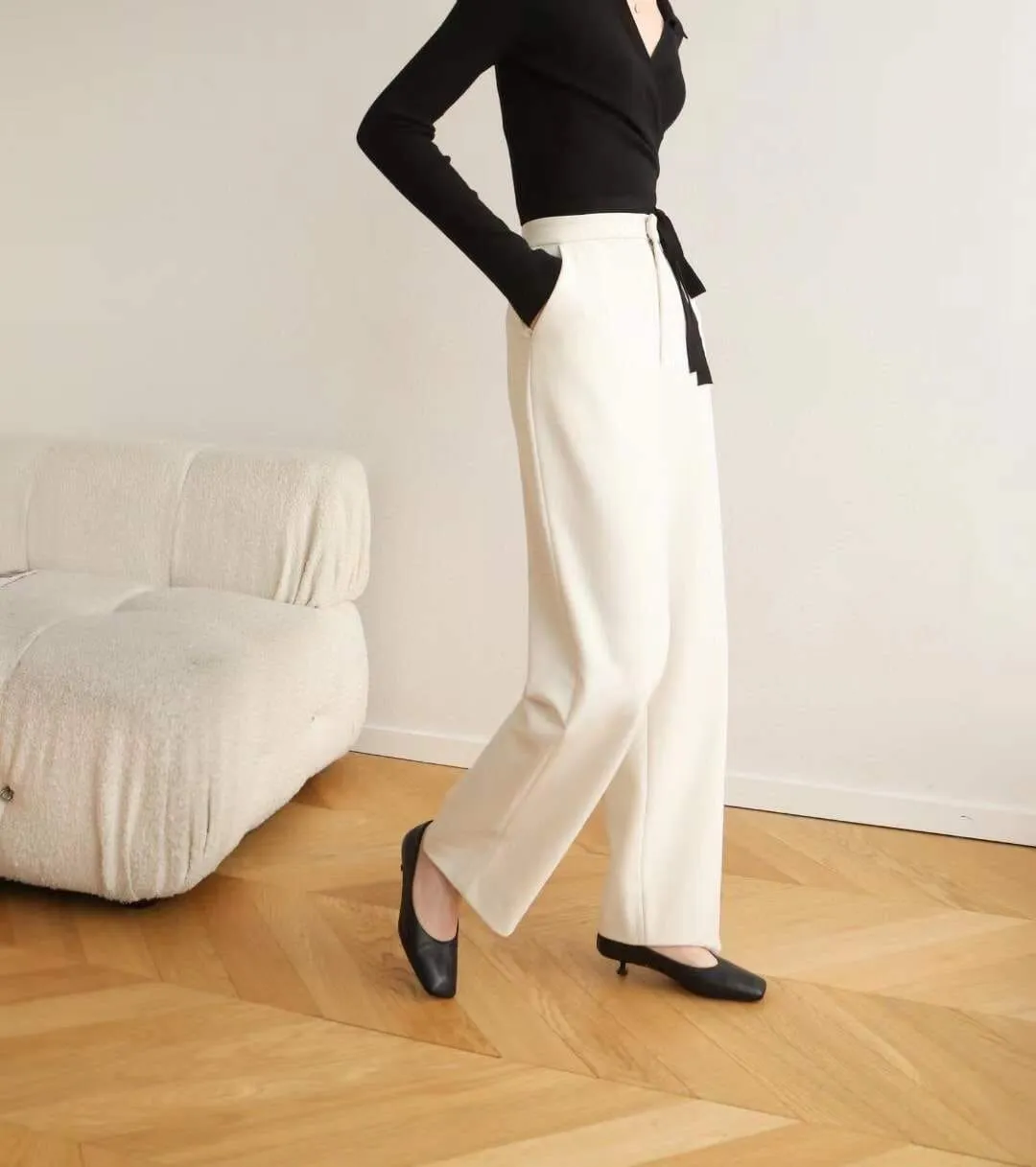 Handmade Sheepskin Kitty Heel Pumps In White/Black/Beige Fashion Style