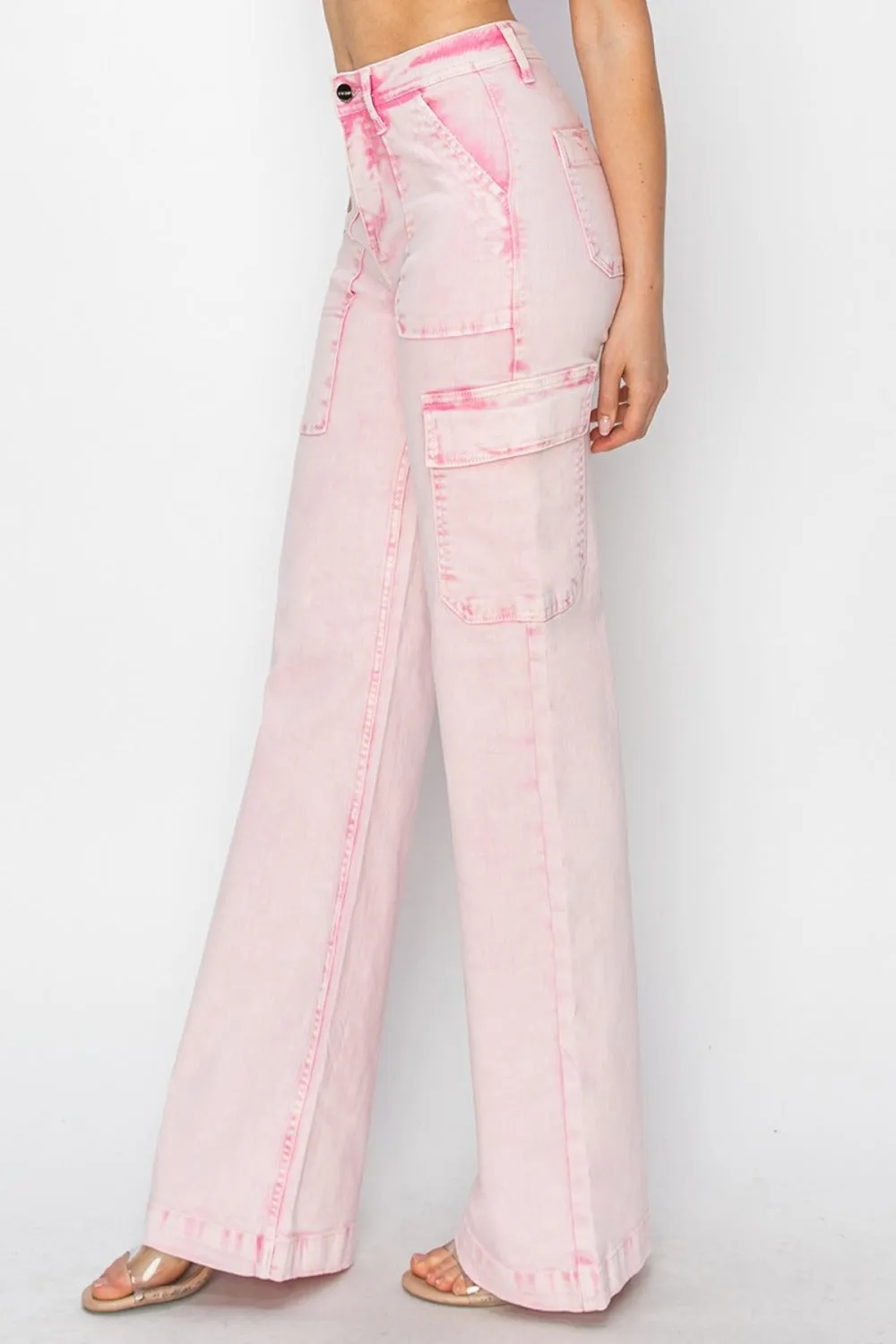 High-Rise Cargo Pocket Jeans – Trendy, Functional, and Fashion-Forward