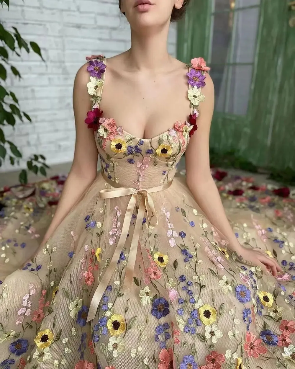 Lady Glams Floral Embroidery Strapless Slim Dress - Enchanting Florals for a Stylish Summer