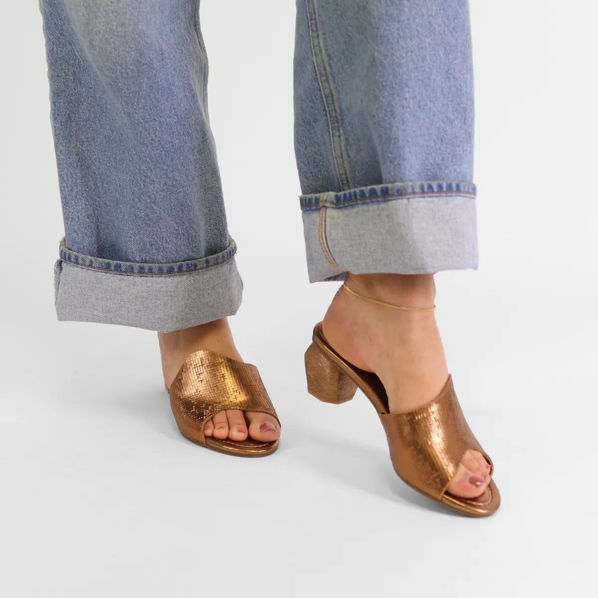 Lalo Bronze