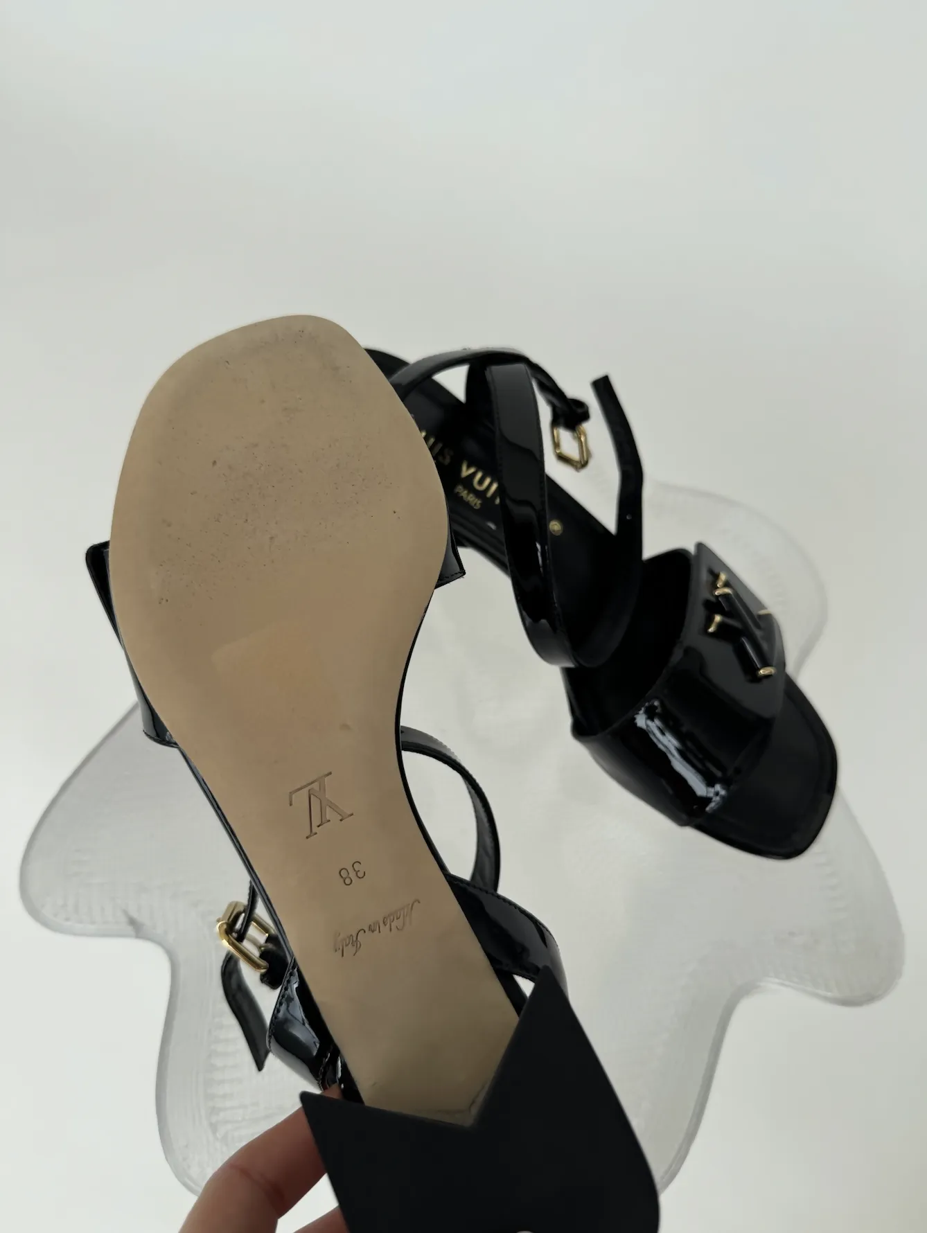 Louis Vuitton Shake Sandals - Full Set