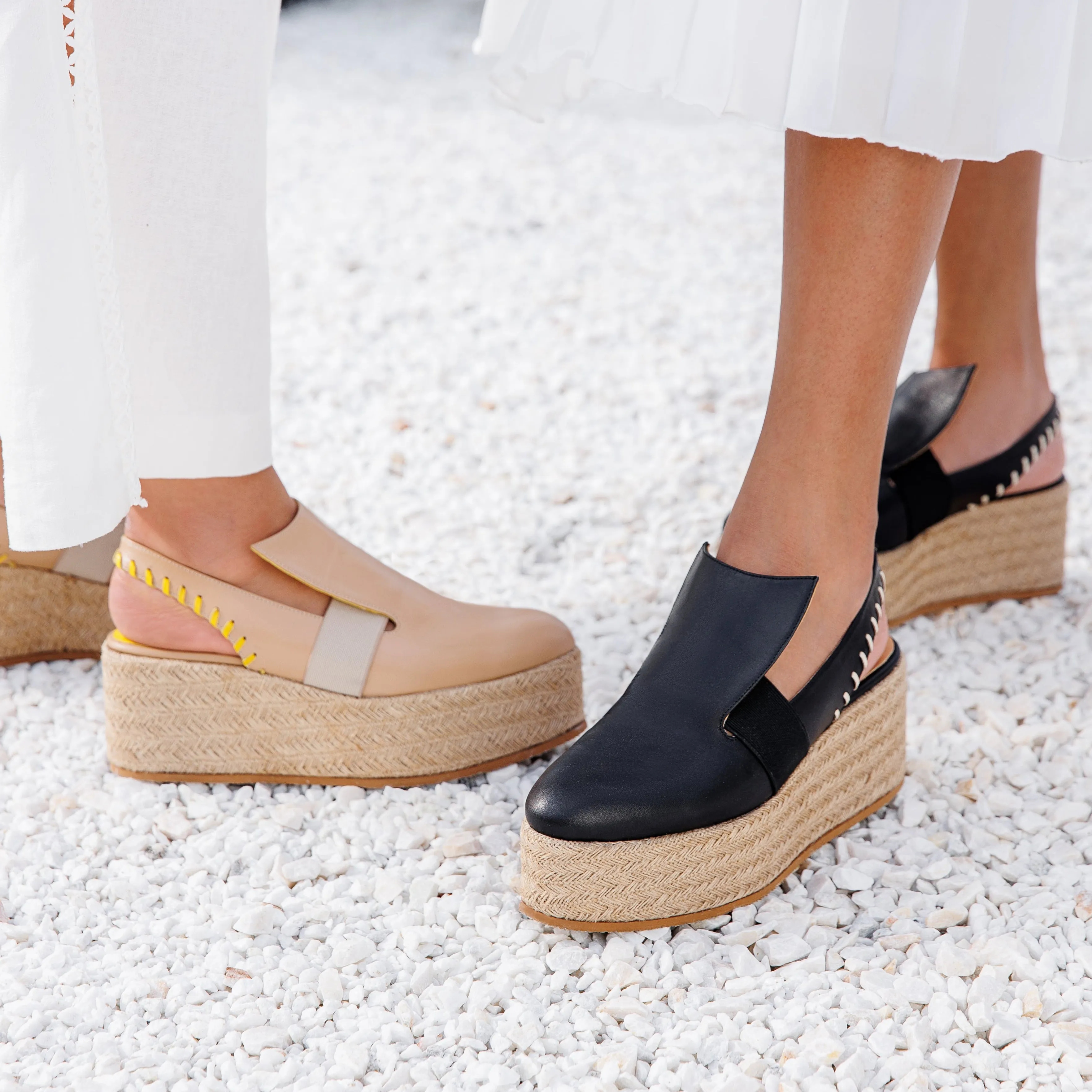 Manara black platform