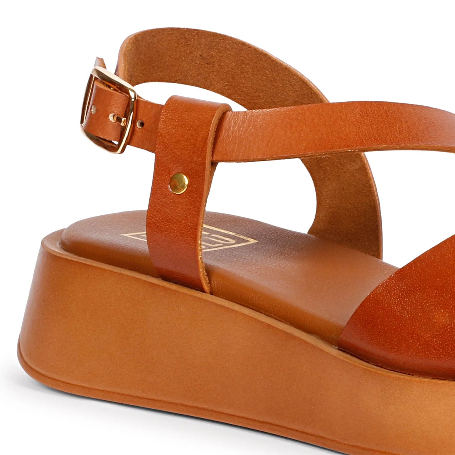 Nasrin - Wedges