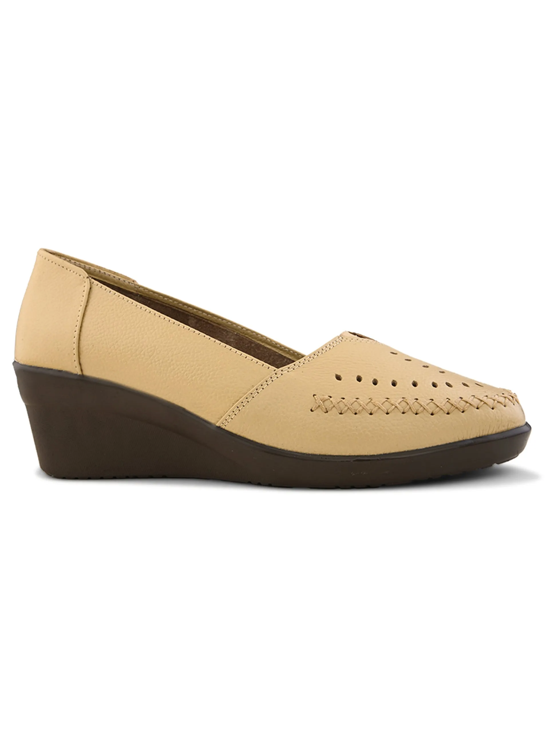 Pelle Albero Female's Cream Leather Wedge Heel Ballerina