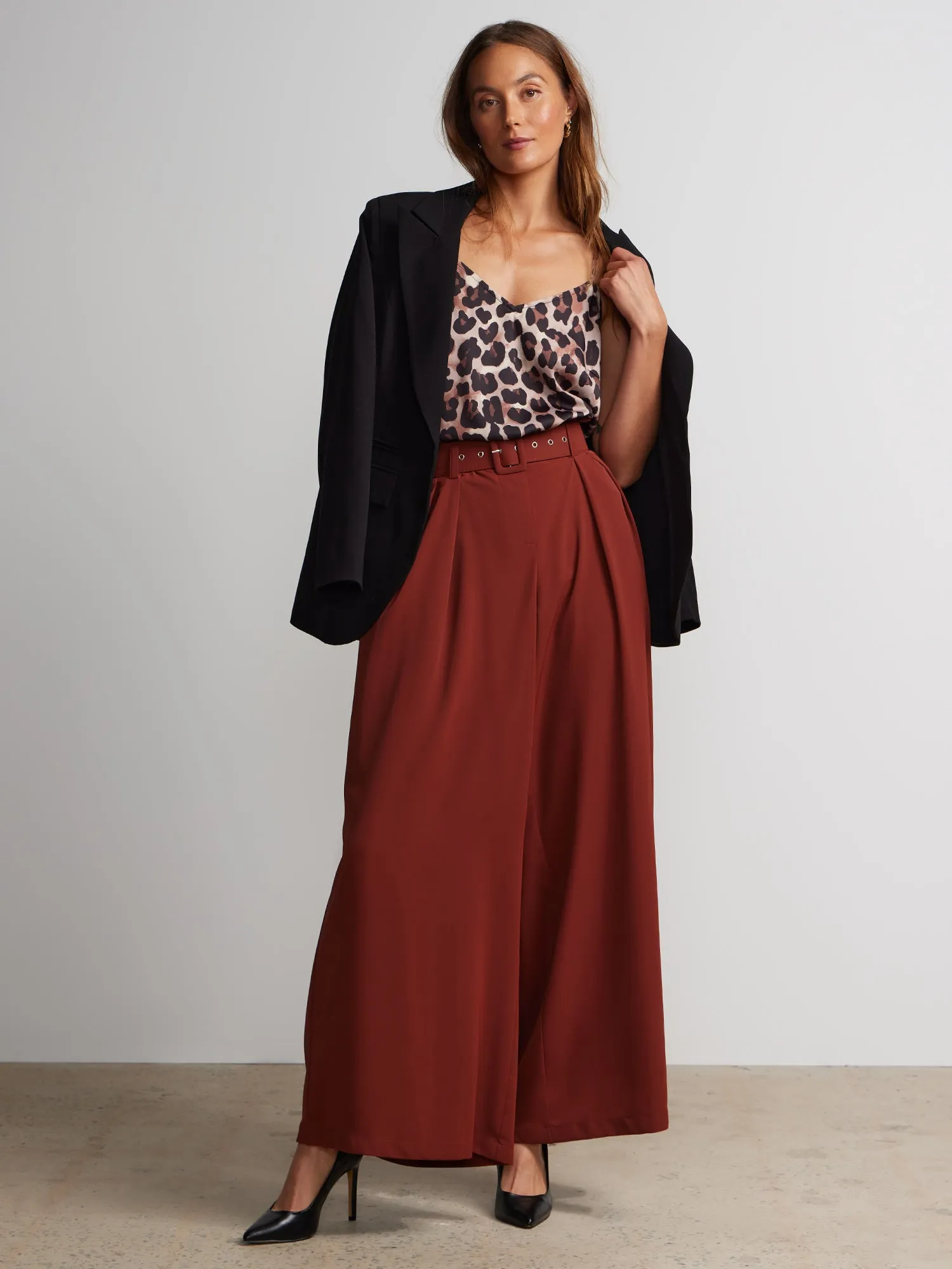 Pleated Wide Leg Pant