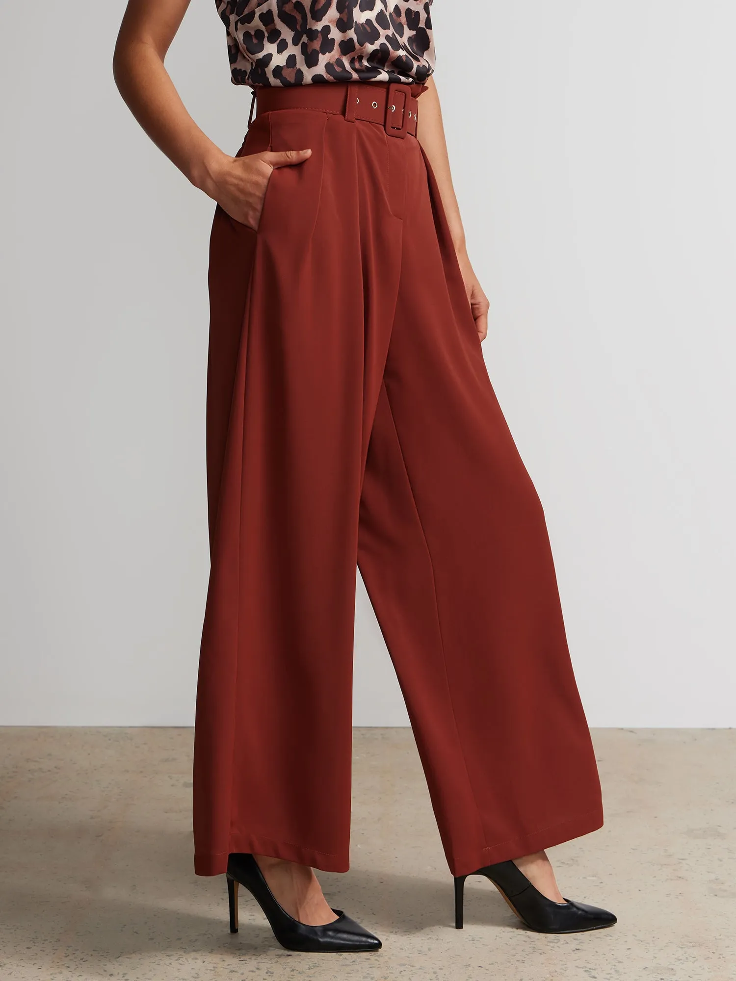 Pleated Wide Leg Pant