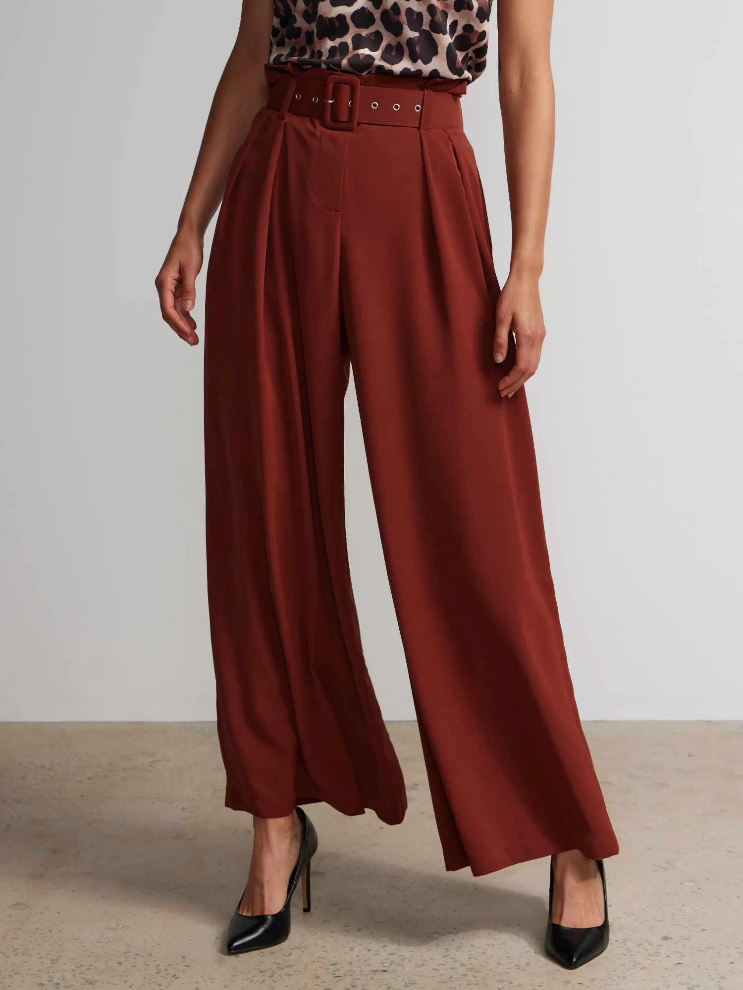 Pleated Wide Leg Pant