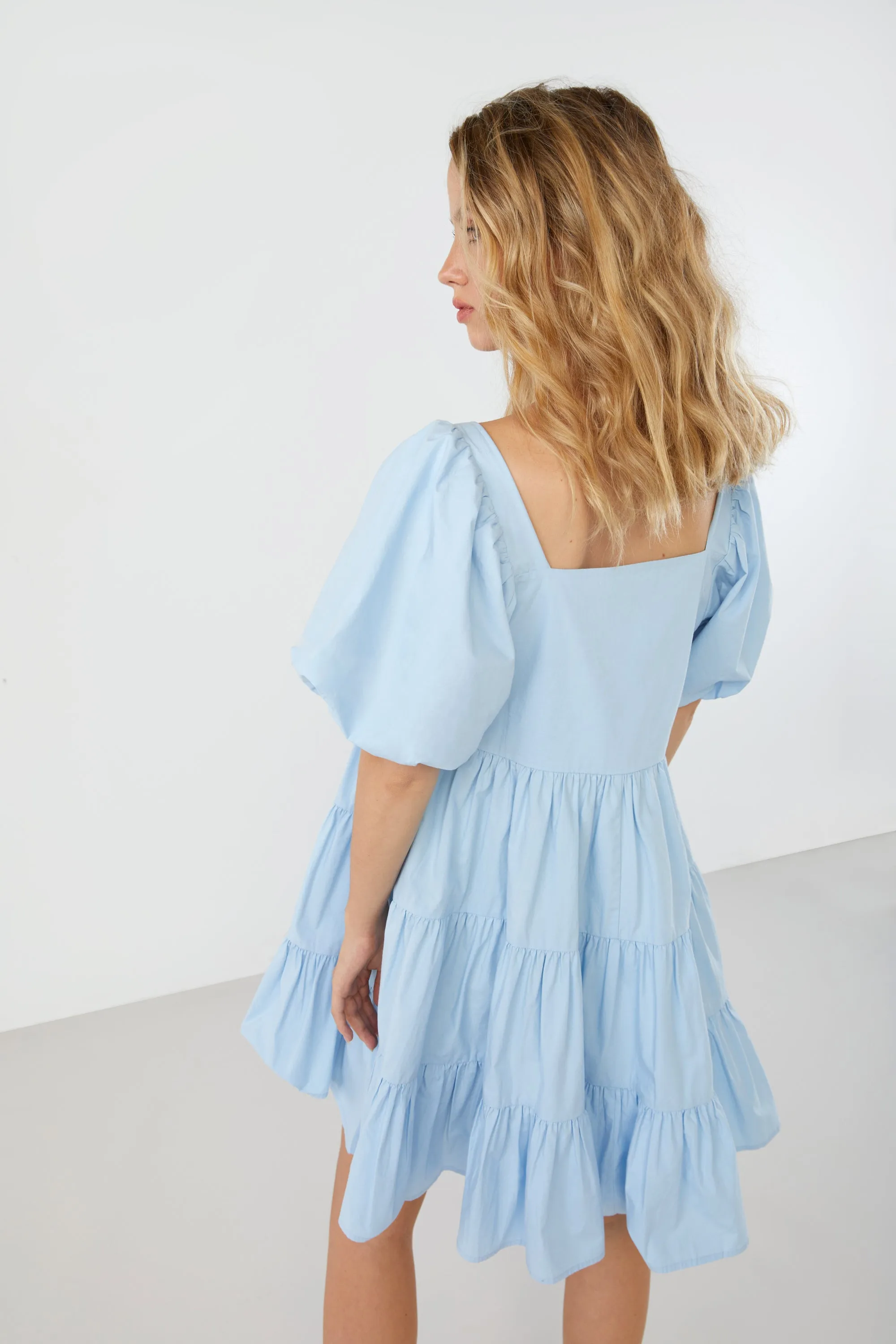 PUFF SLEEVE DRESS