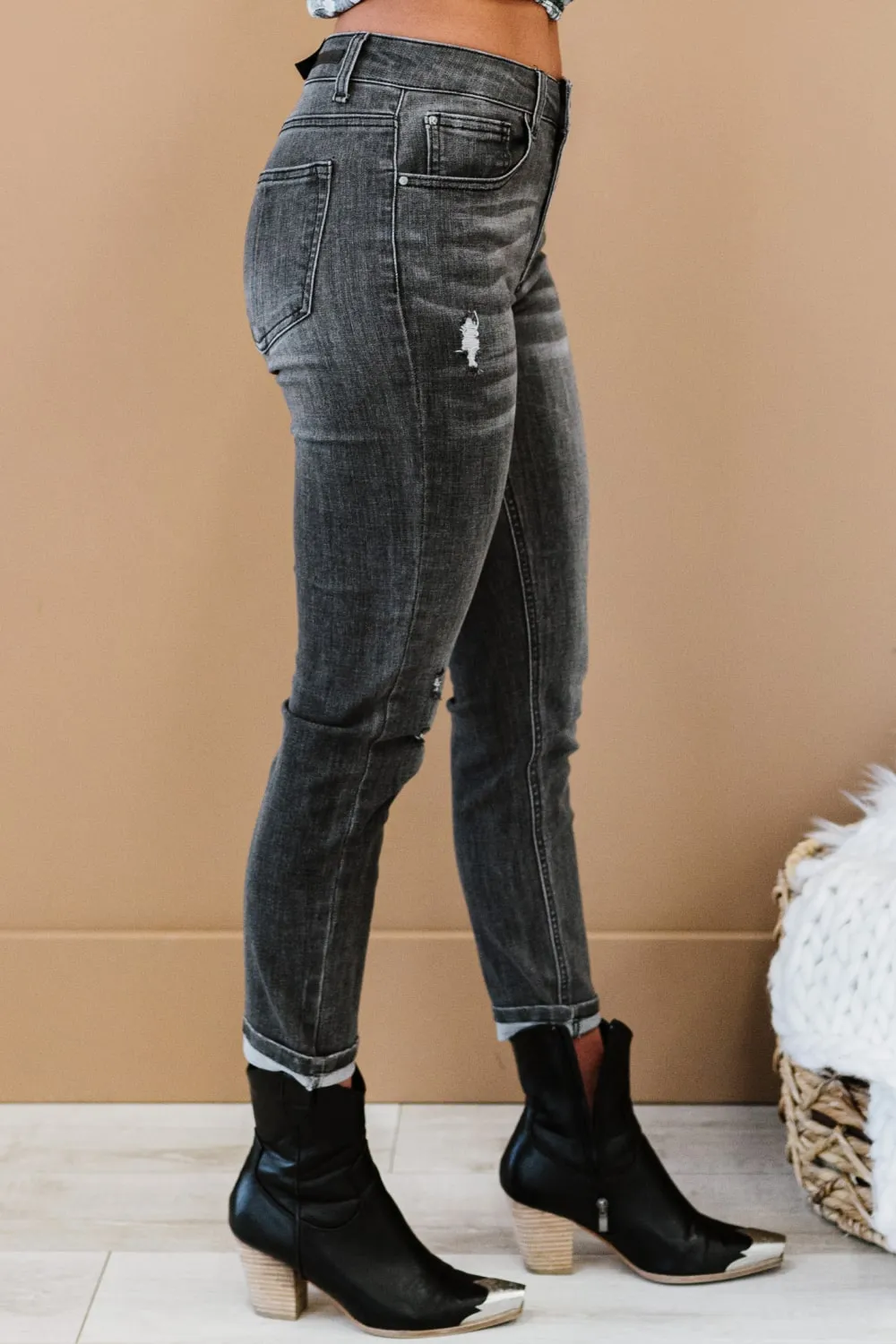 RISEN Guess What? Mid-Rise Distressed Jeans with Pockets