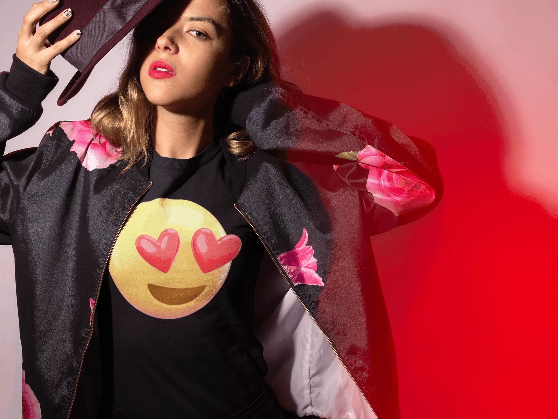 Romantic Love Eyes 3D Emoji Tee
