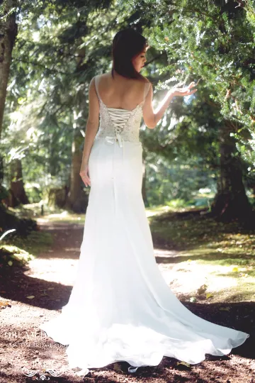 SAMPLE SALE/ Fit-n-Flare Wedding Dress With Illusion Neckline