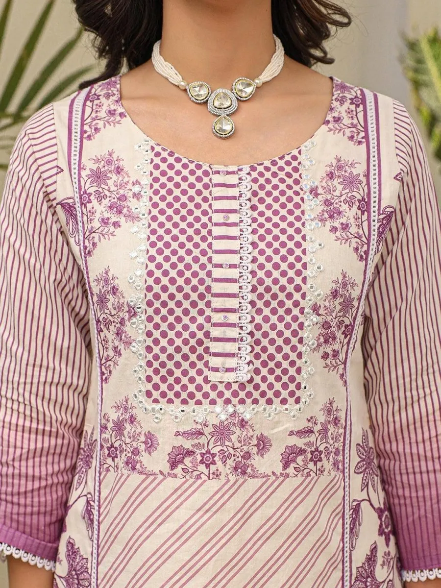 Satrangi Women's Pink  & White Cotton Printed 3/4th Sleeve Round Neck Kurta Pant Set
