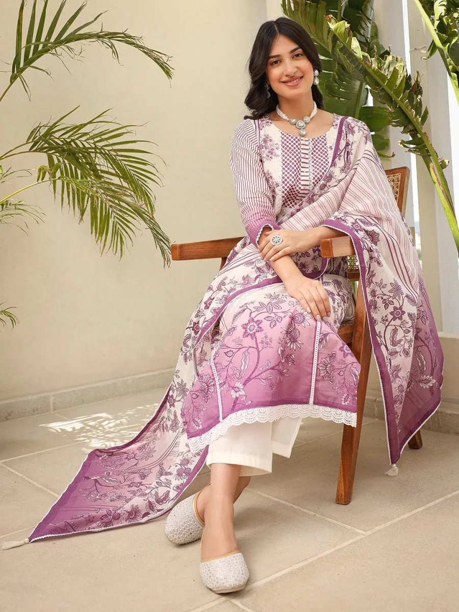 Satrangi Women's Pink  & White Cotton Printed 3/4th Sleeve Round Neck Kurta Pant Set