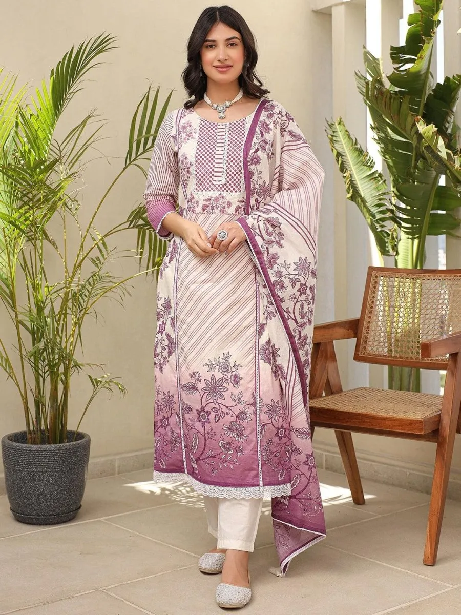 Satrangi Women's Pink  & White Cotton Printed 3/4th Sleeve Round Neck Kurta Pant Set