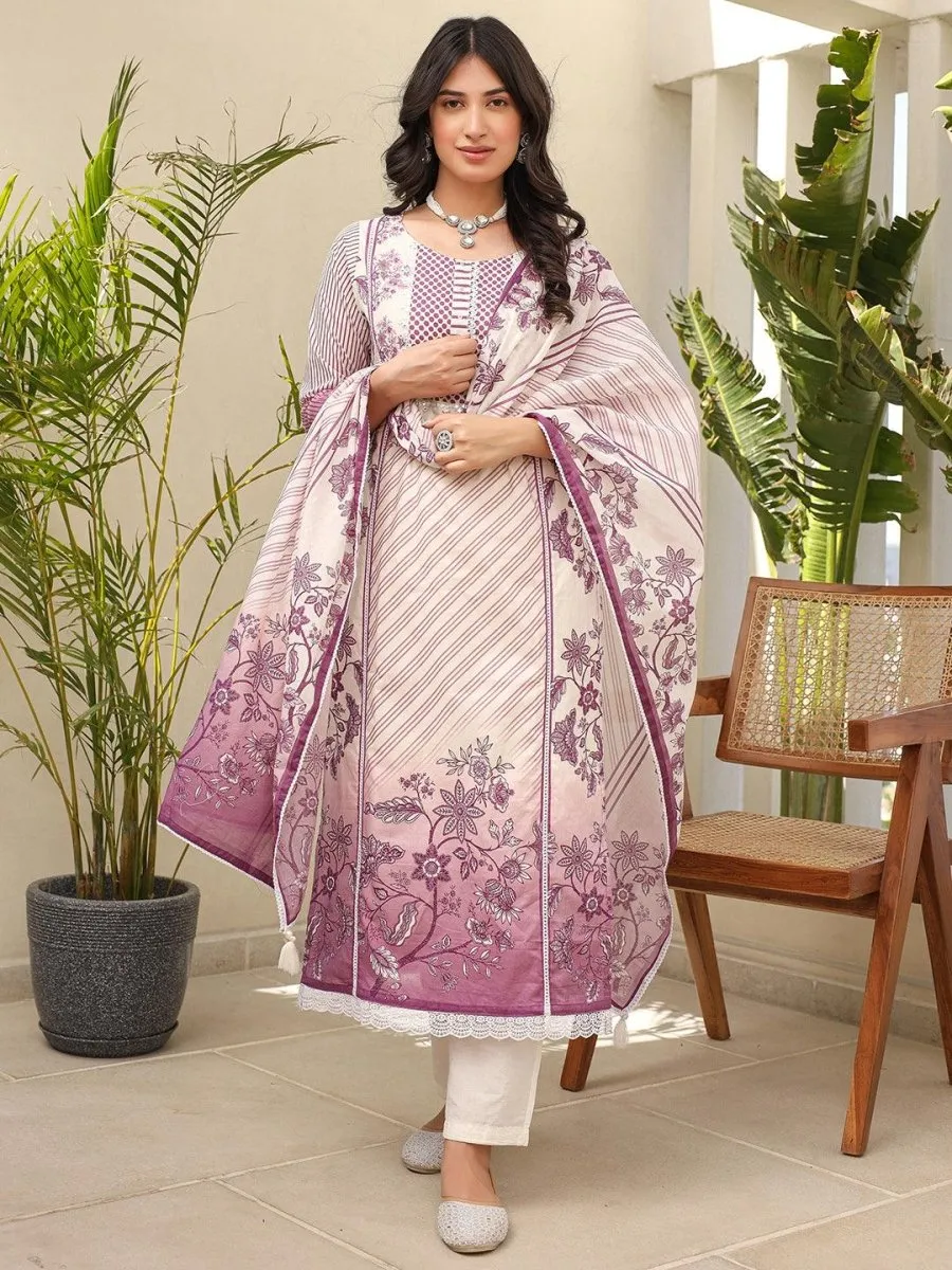 Satrangi Women's Pink  & White Cotton Printed 3/4th Sleeve Round Neck Kurta Pant Set