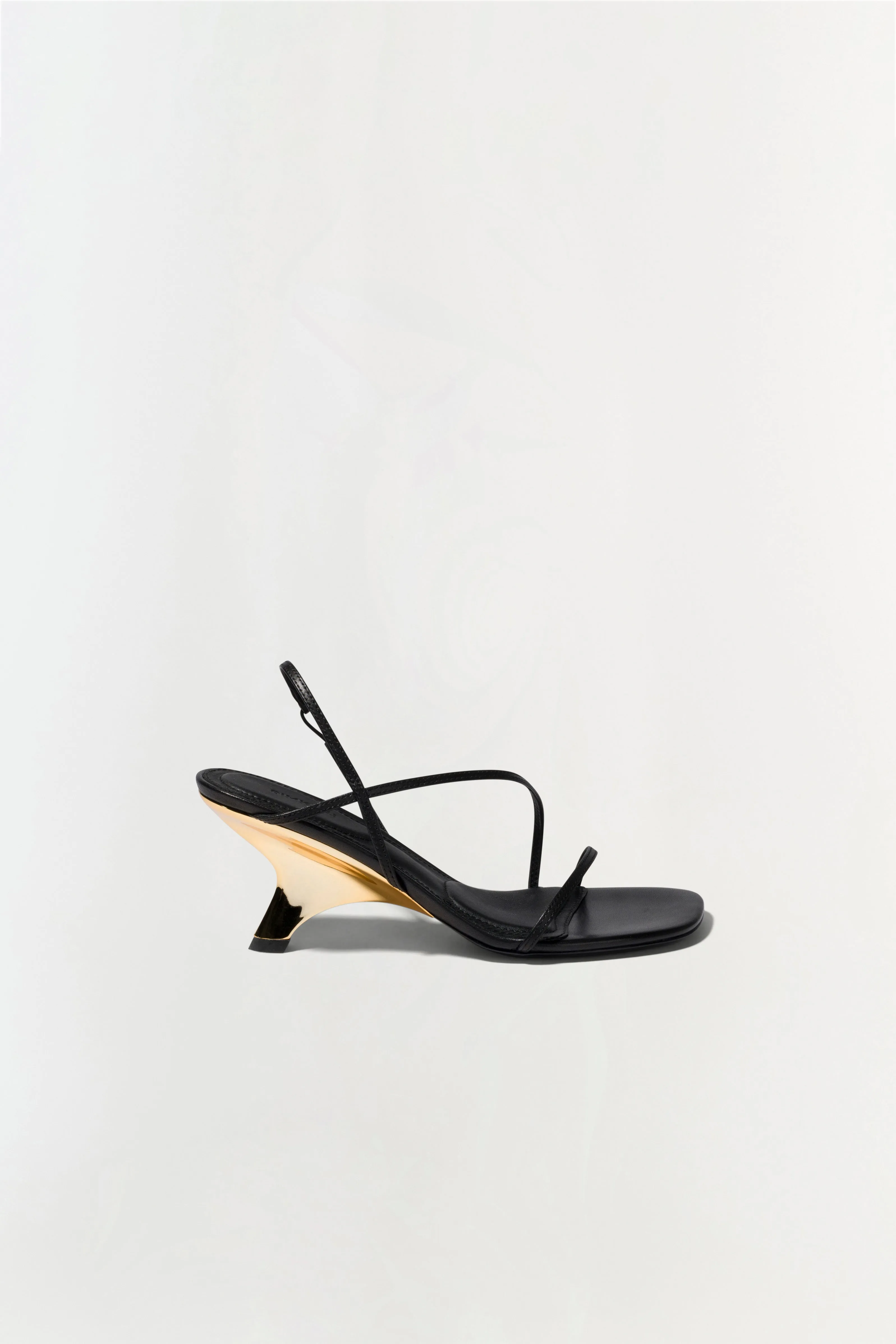 Shadow Sandal