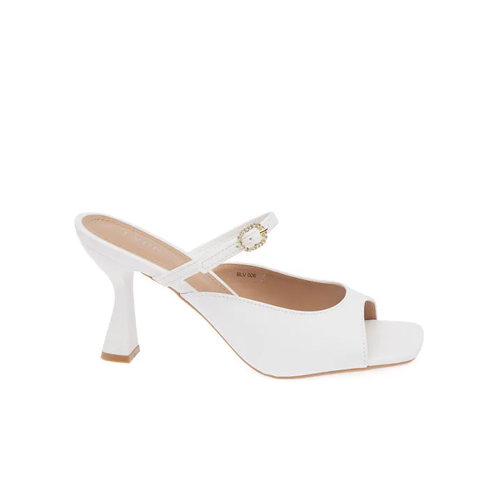 Sleek and Stylish Mule BLV 006