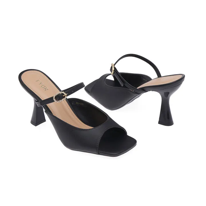 Sleek and Stylish Mule BLV 006