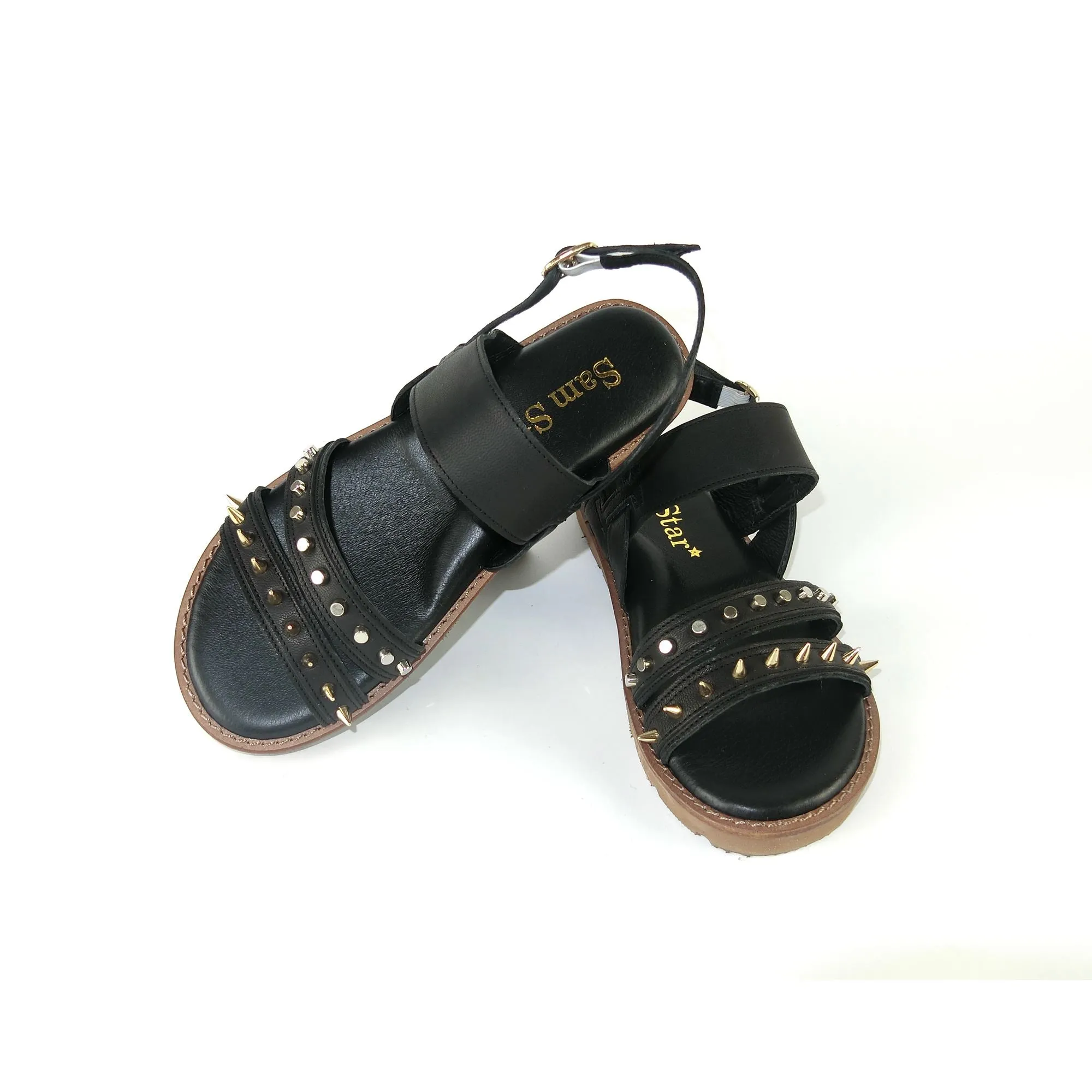 SS22018/19 Leather flat sandals with studs detail