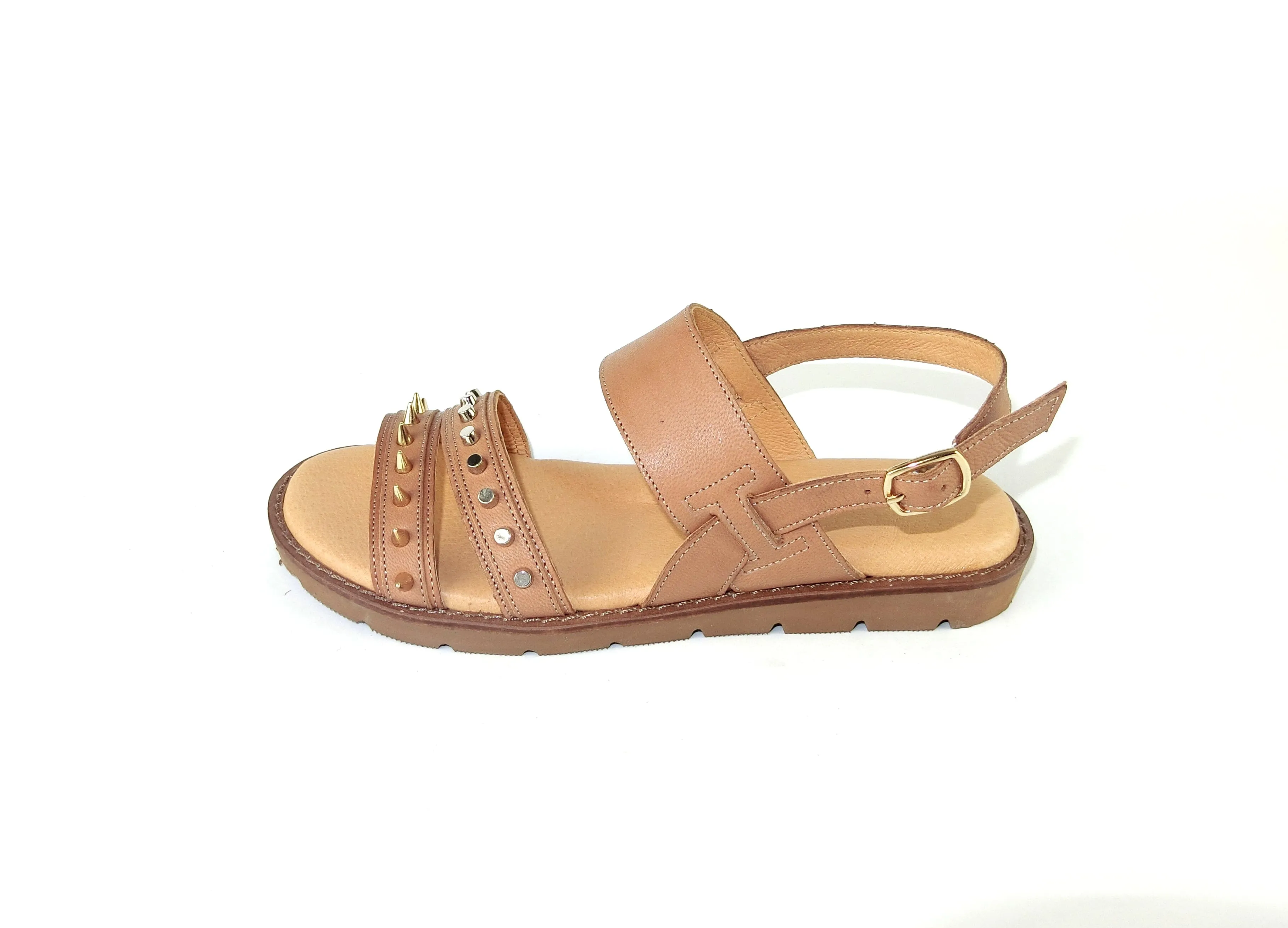 SS22018/19 Leather flat sandals with studs detail
