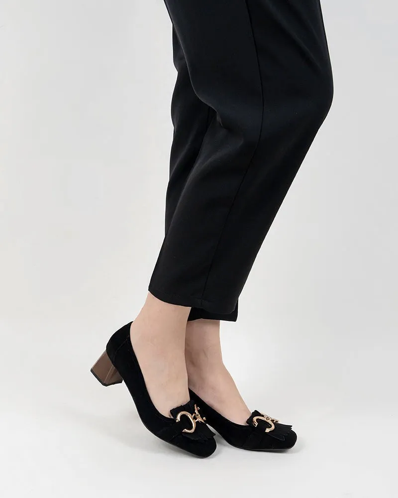 Suede Tassel Chain Decor Block Heel Loafers