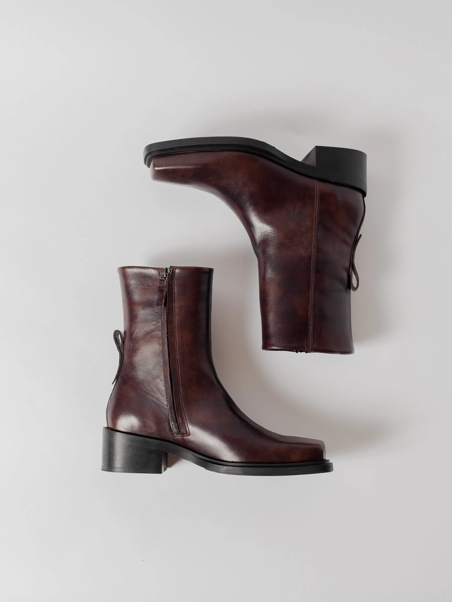 THE HEDDA WASHED BROWN