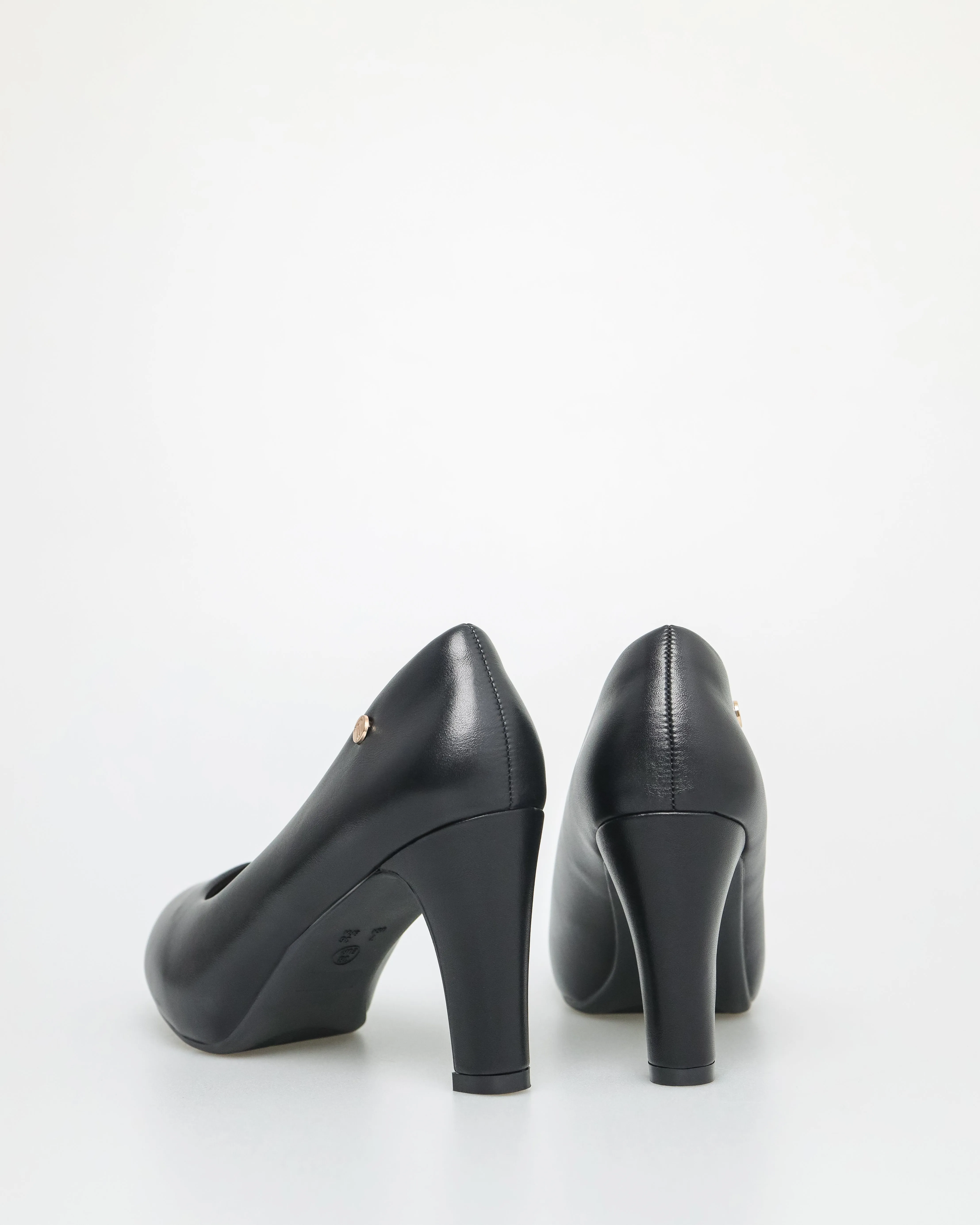 Tomaz NN334 Ladies Simple T Emblem Heels