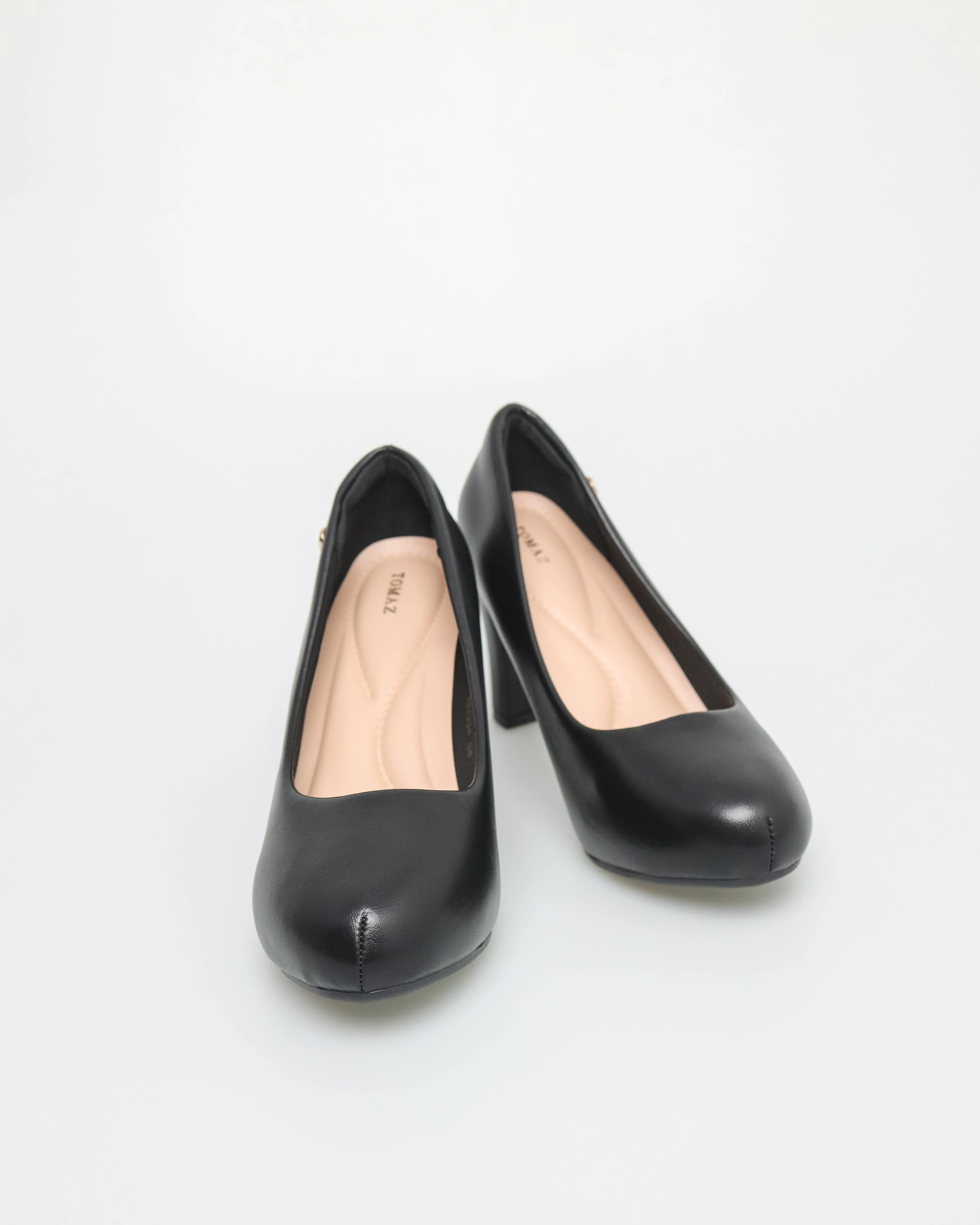 Tomaz NN334 Ladies Simple T Emblem Heels