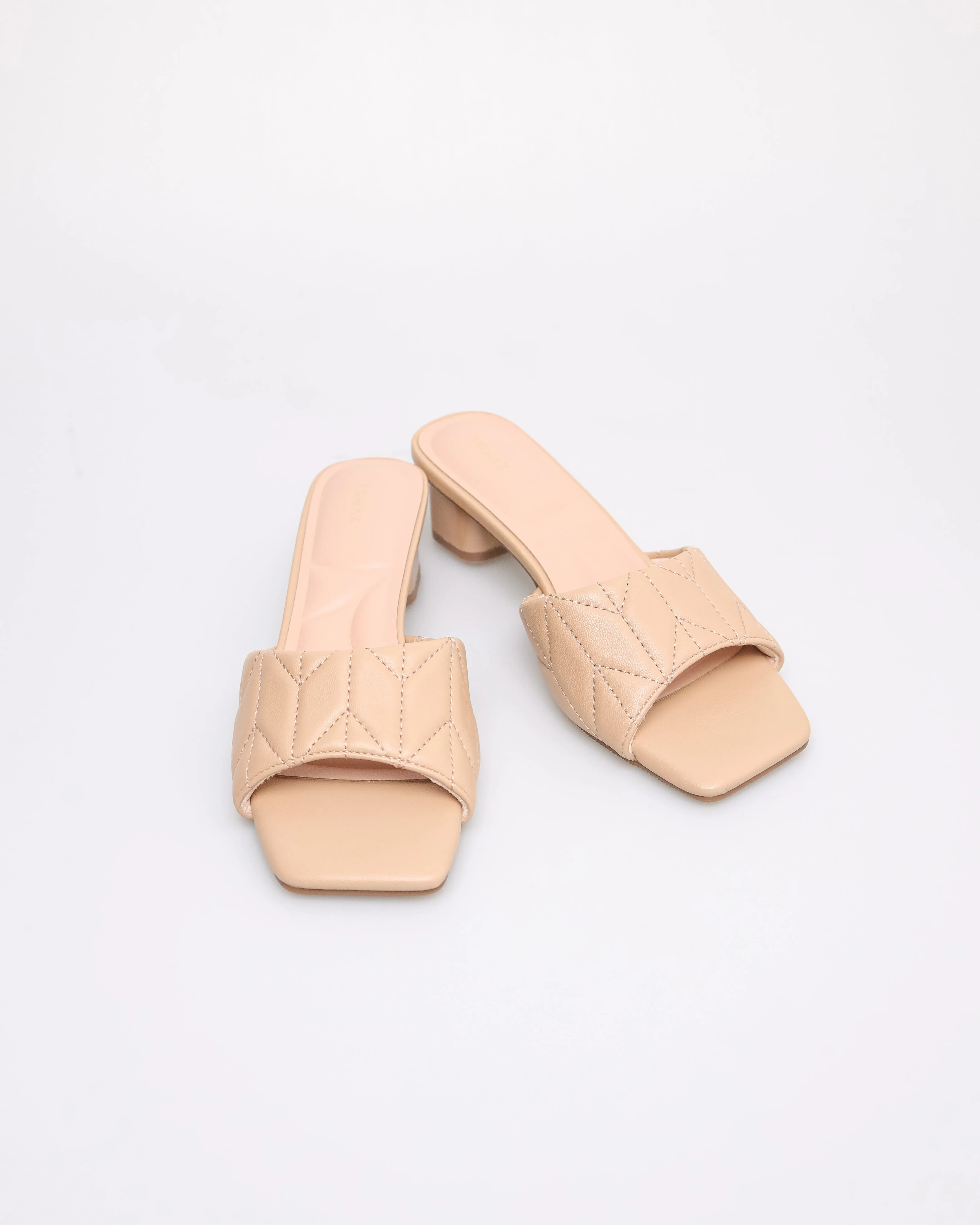 Tomaz NN359 Ladies Quilted Chic Heels
